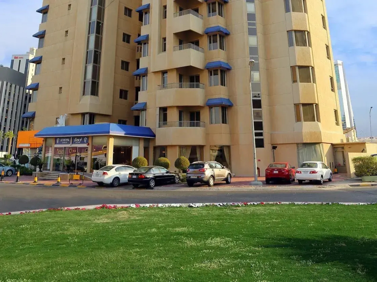 Le Royal Express Hotel