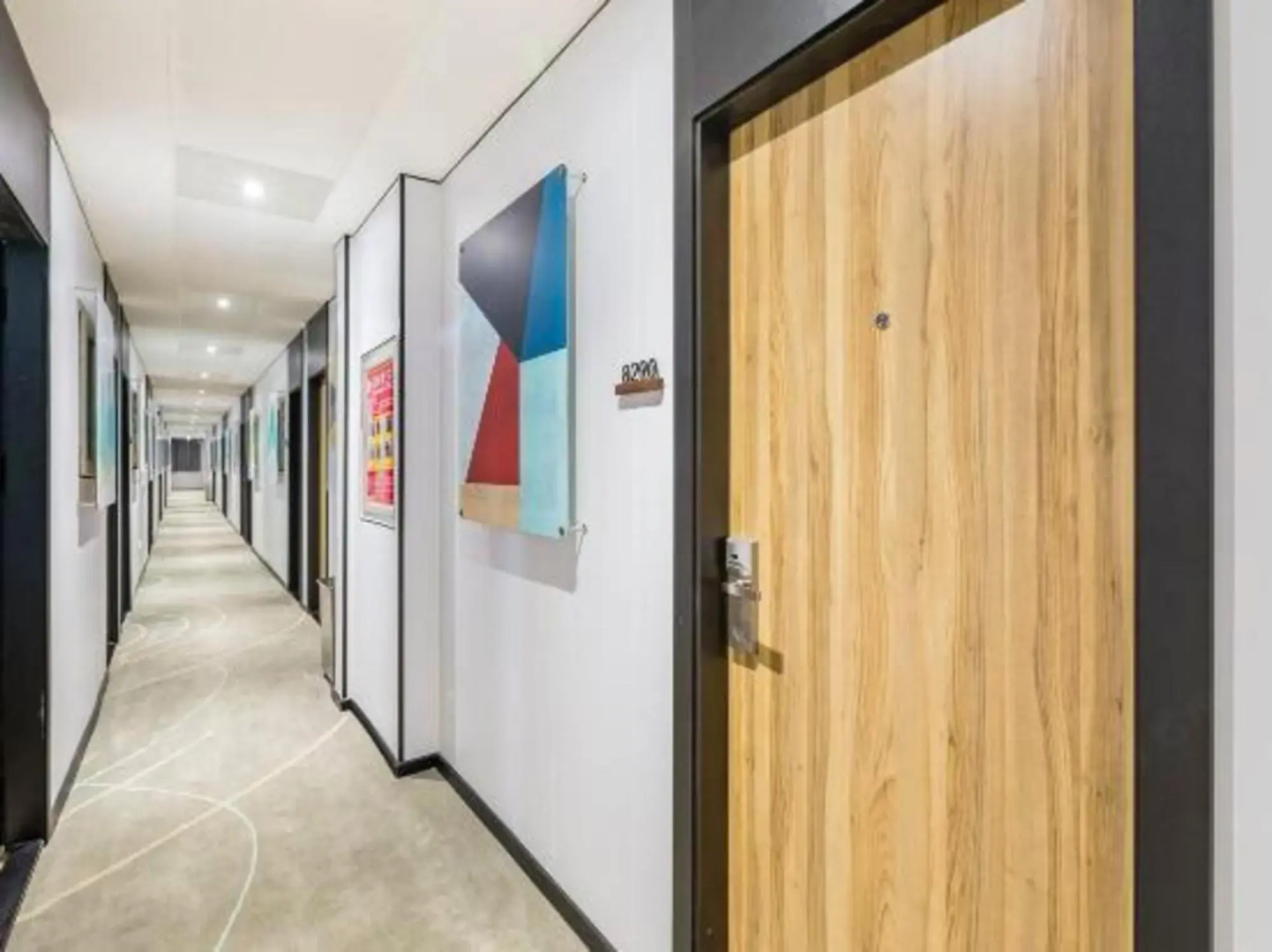 aimoHotel (Beijing Public Welfare Xiqiao Subway Station)