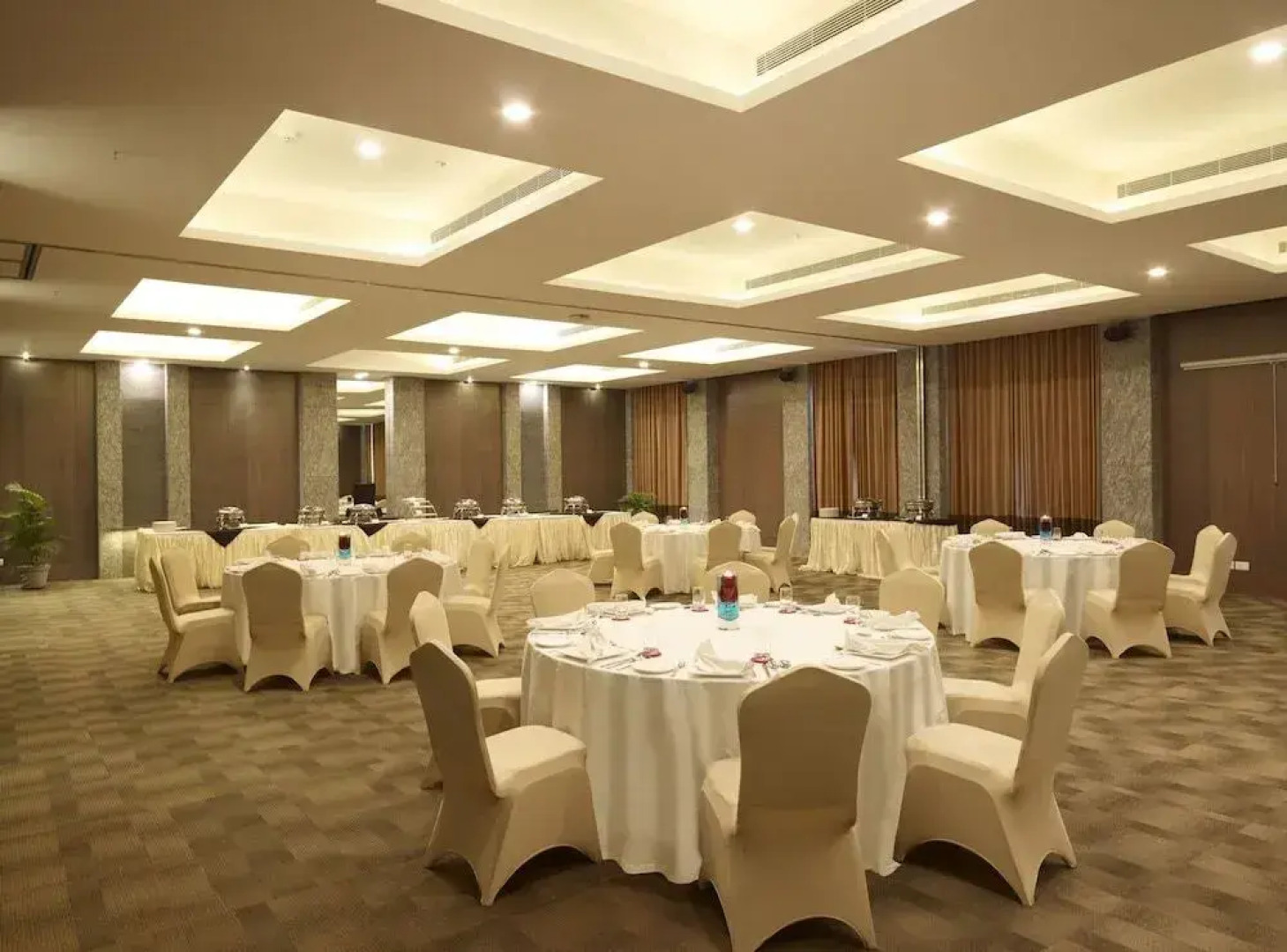 Grey Suit Kakkavakkam