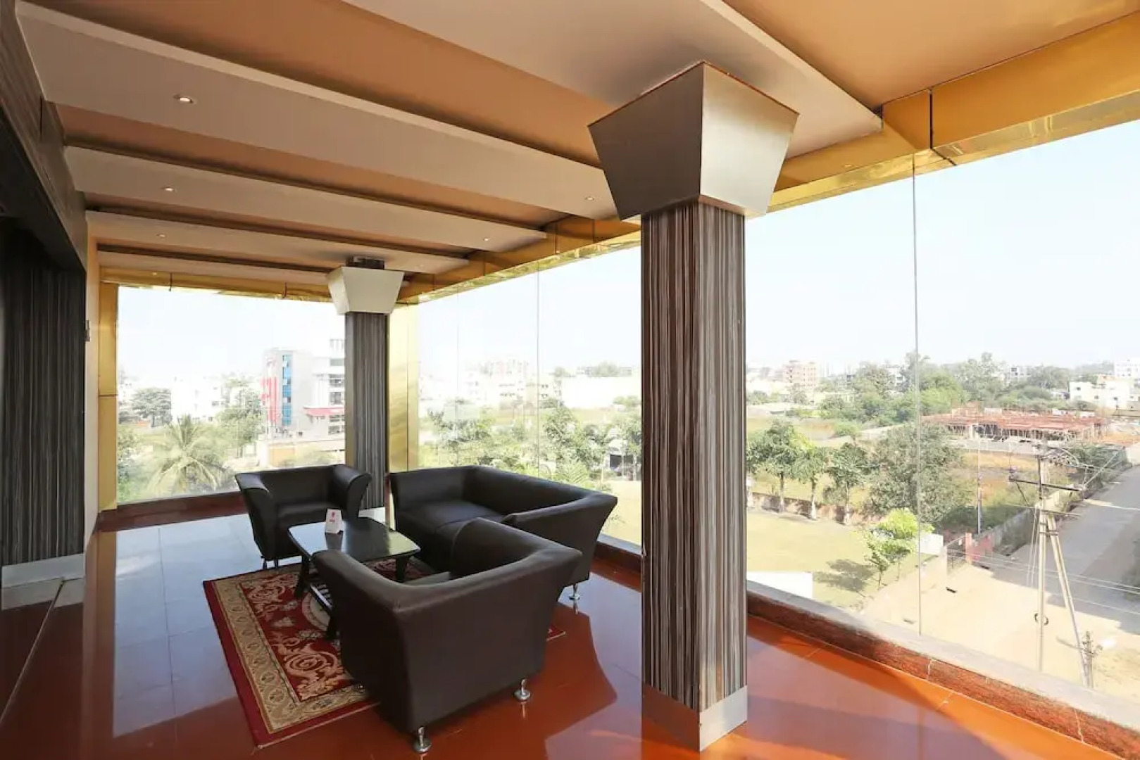 OYO 10392 Hotel Corbiz Tower