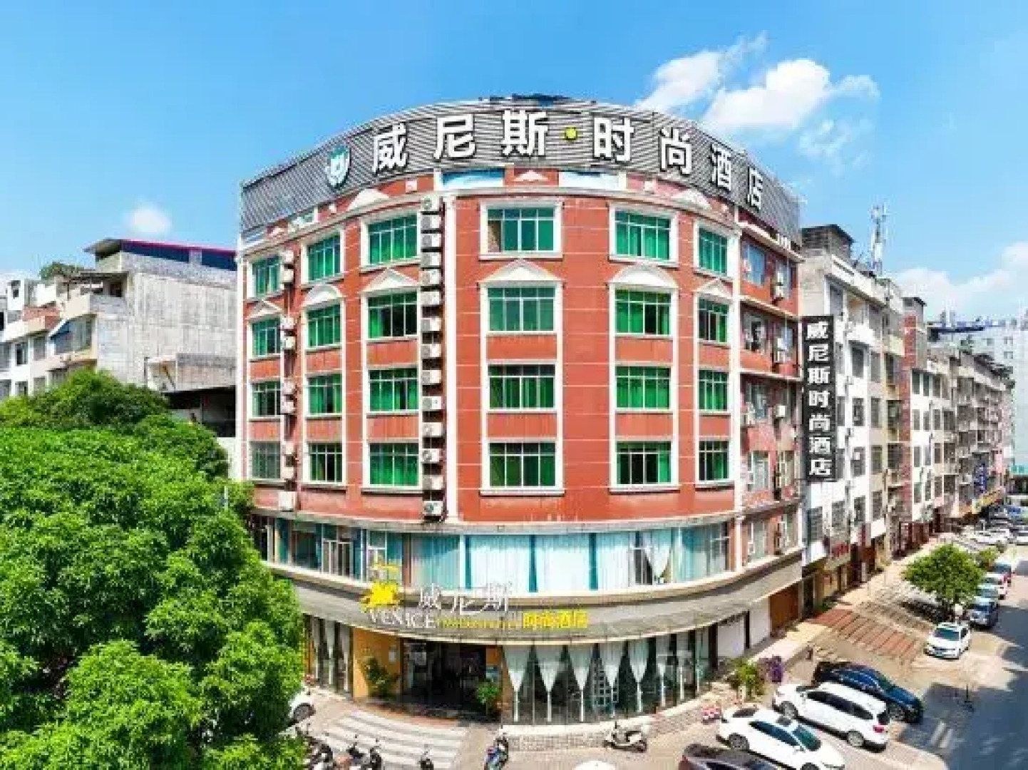 Venice Fashion Hotel