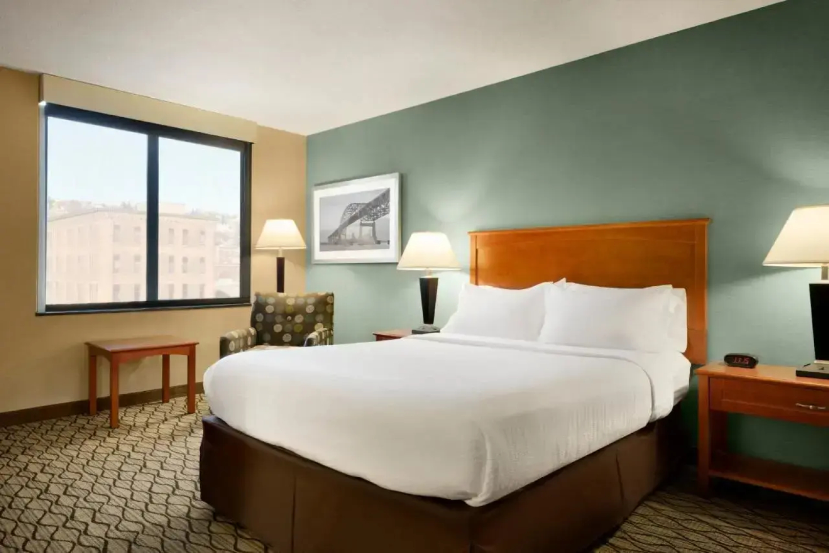 Holiday Inn Hotel & Suites Duluth-Downtown