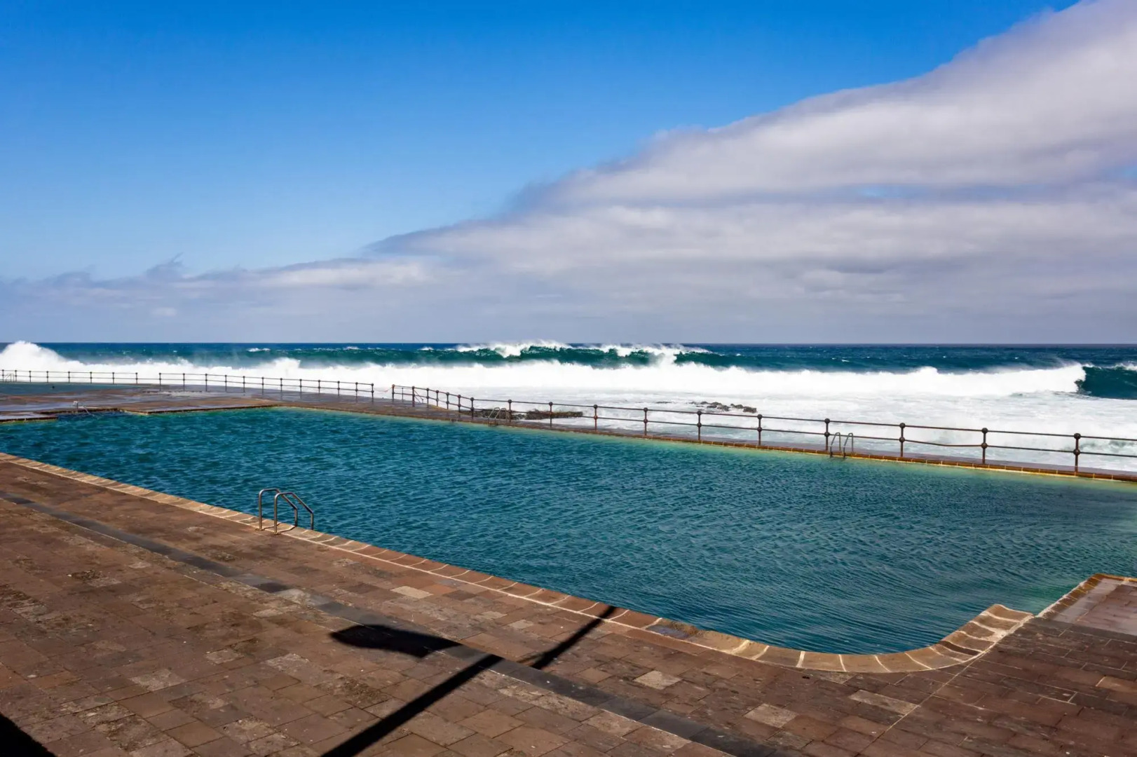 Home2Book Stunning Apartment Bajamar