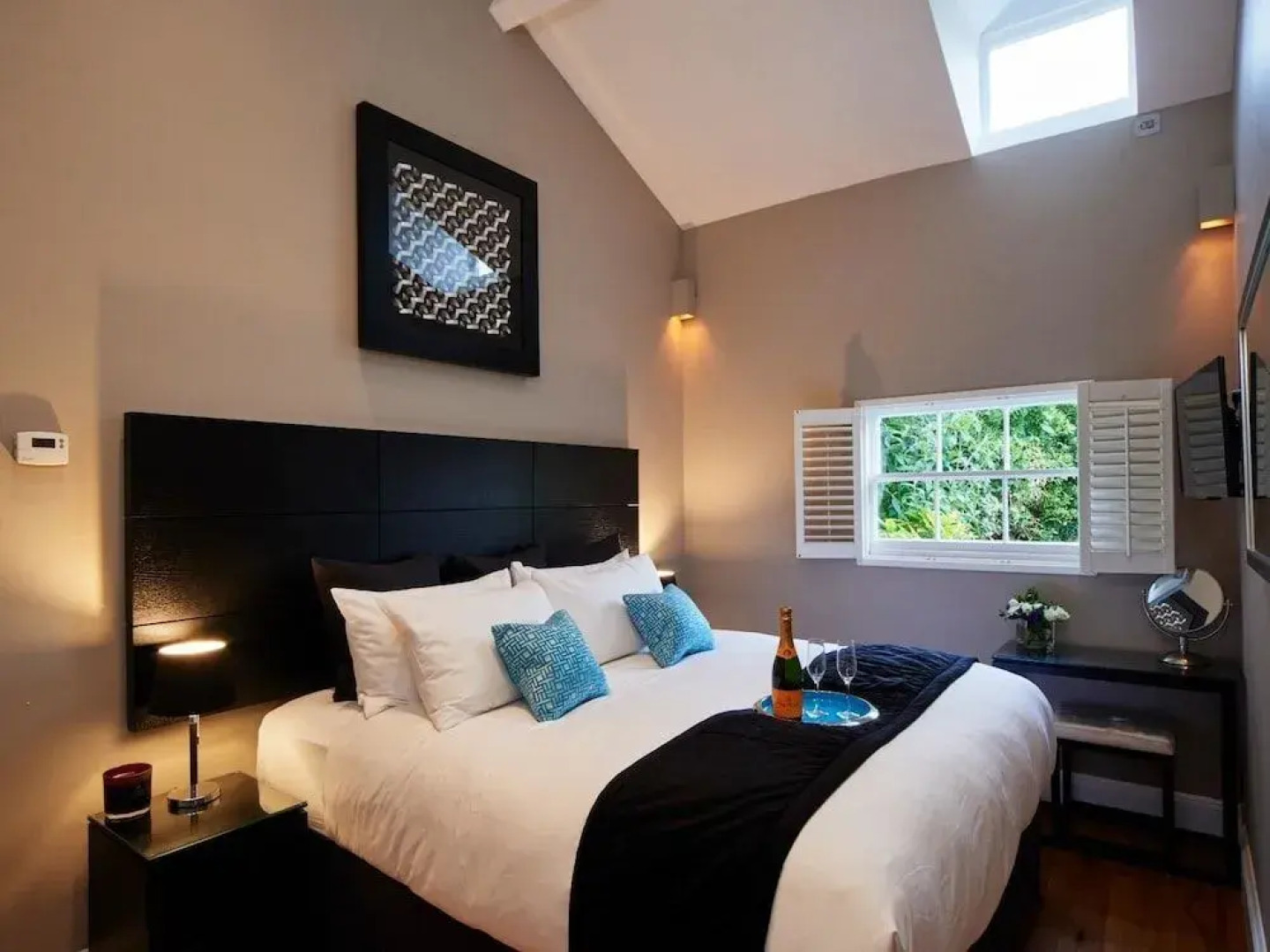 Bath Circle Camden Lodge House