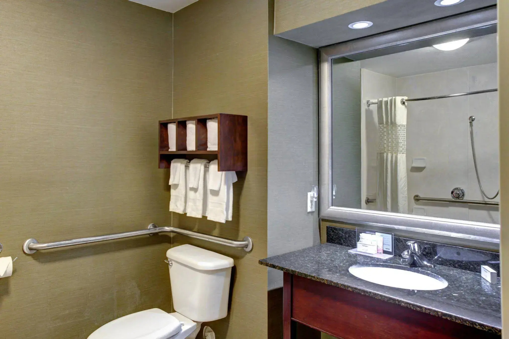 Hampton Inn & Suites Fultondale Birmingham I 65, AL