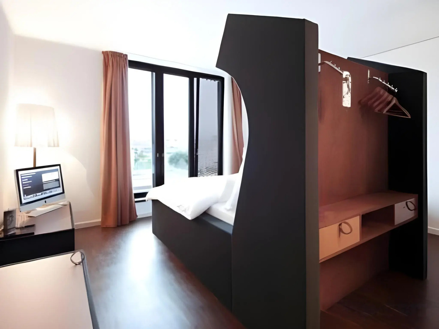 Numa Berlin Weinmeister