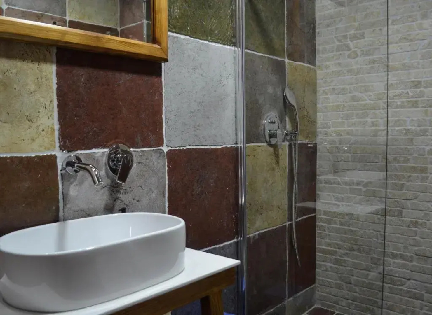 Sunshine Pool Apartment