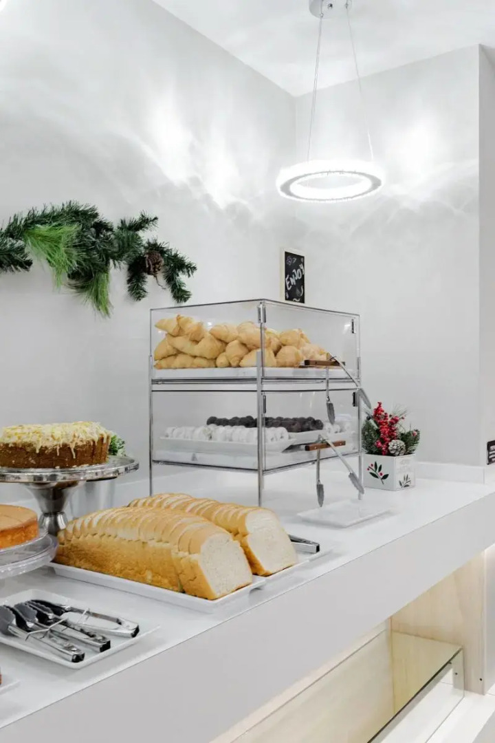 Palazzo Lakeside Hotel