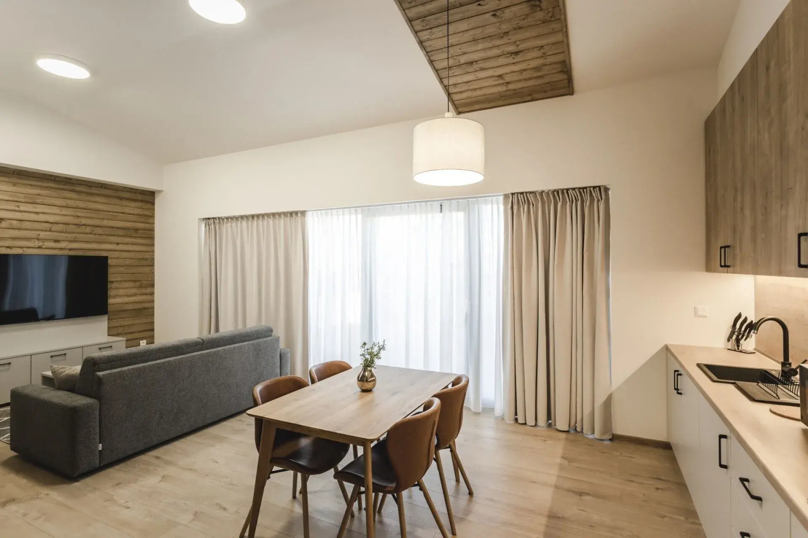 Arietes Marmont Resort