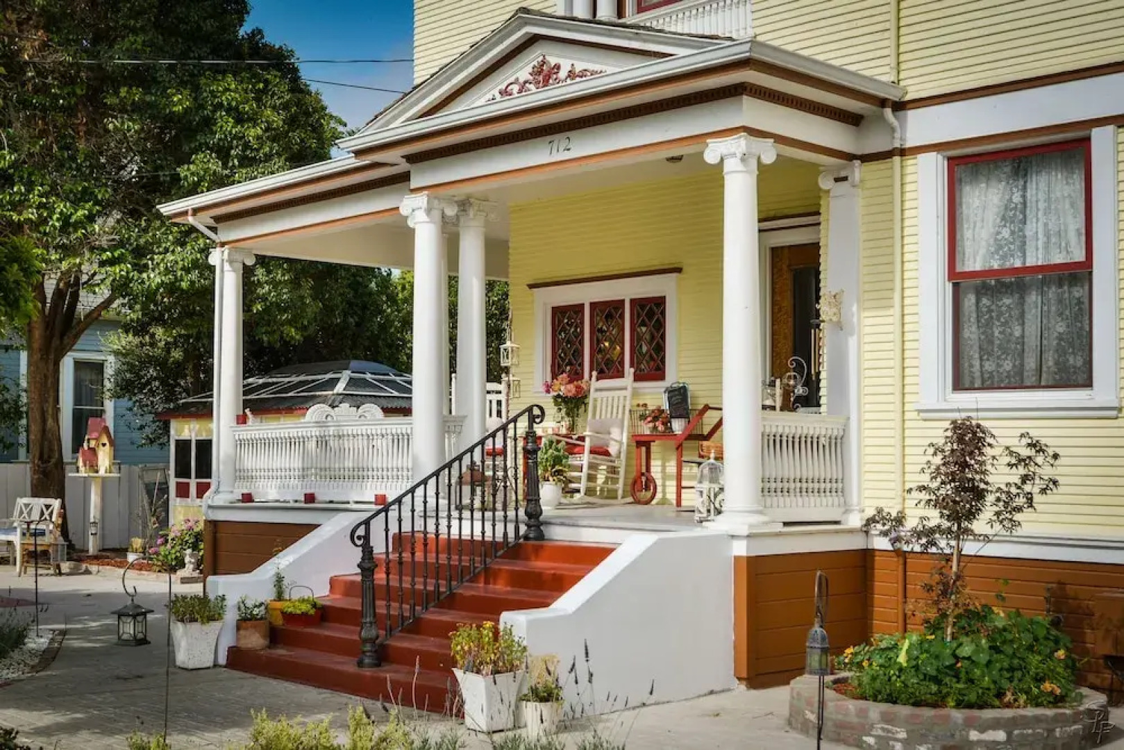 Joshua Inn Bed & Breakfast