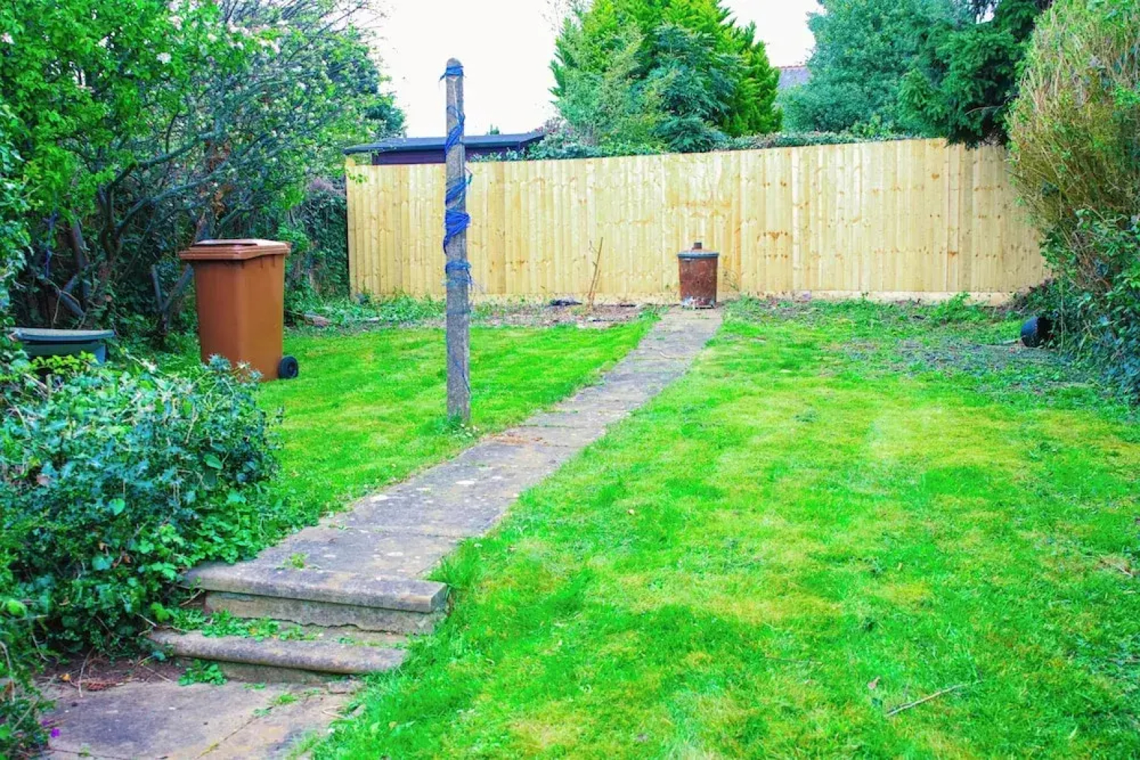 3 Bed - Sleeps 4 - Free Parking - Private Garden