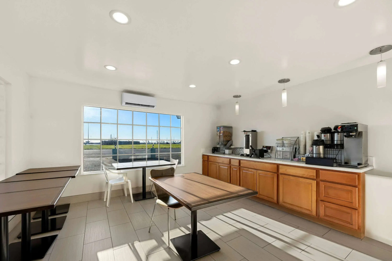Super 8 by Wyndham Crescent City