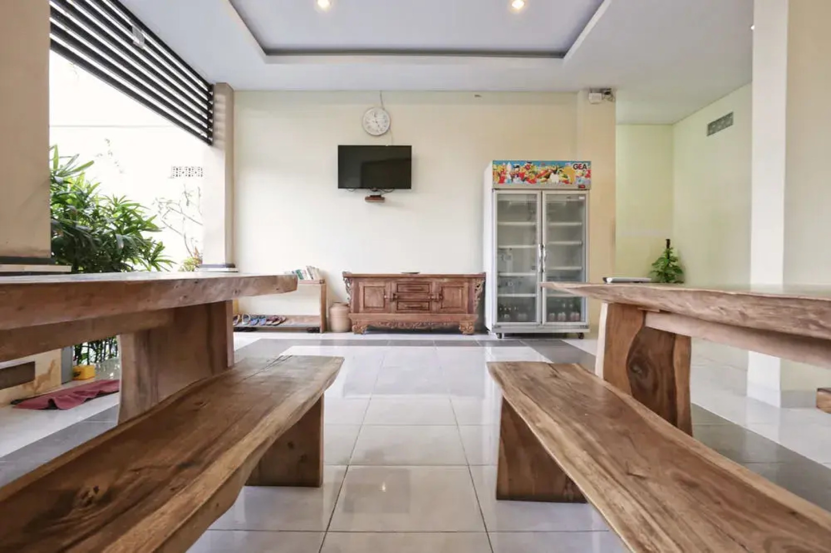 RedDoorz @ Bene Sari Kuta