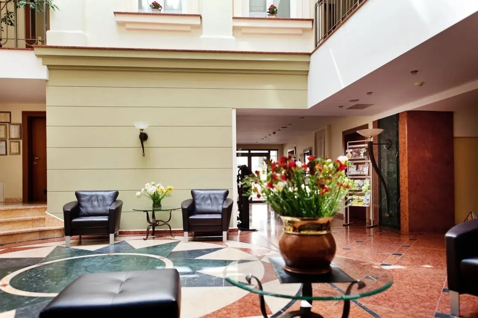 Отель Artis Centrum