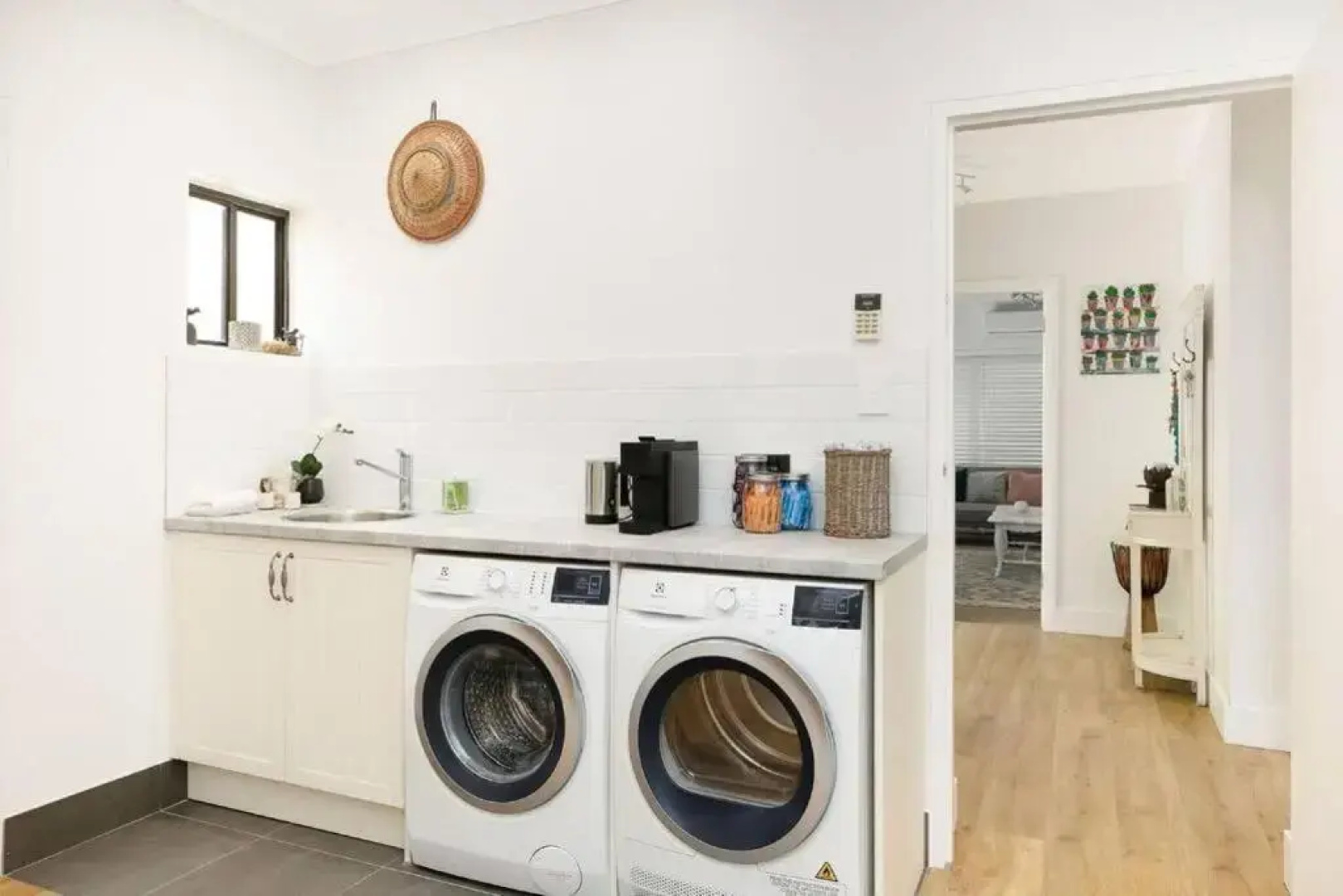 Arborea Country Holiday House catering for 14 to 16 guests In the heart of Bowral