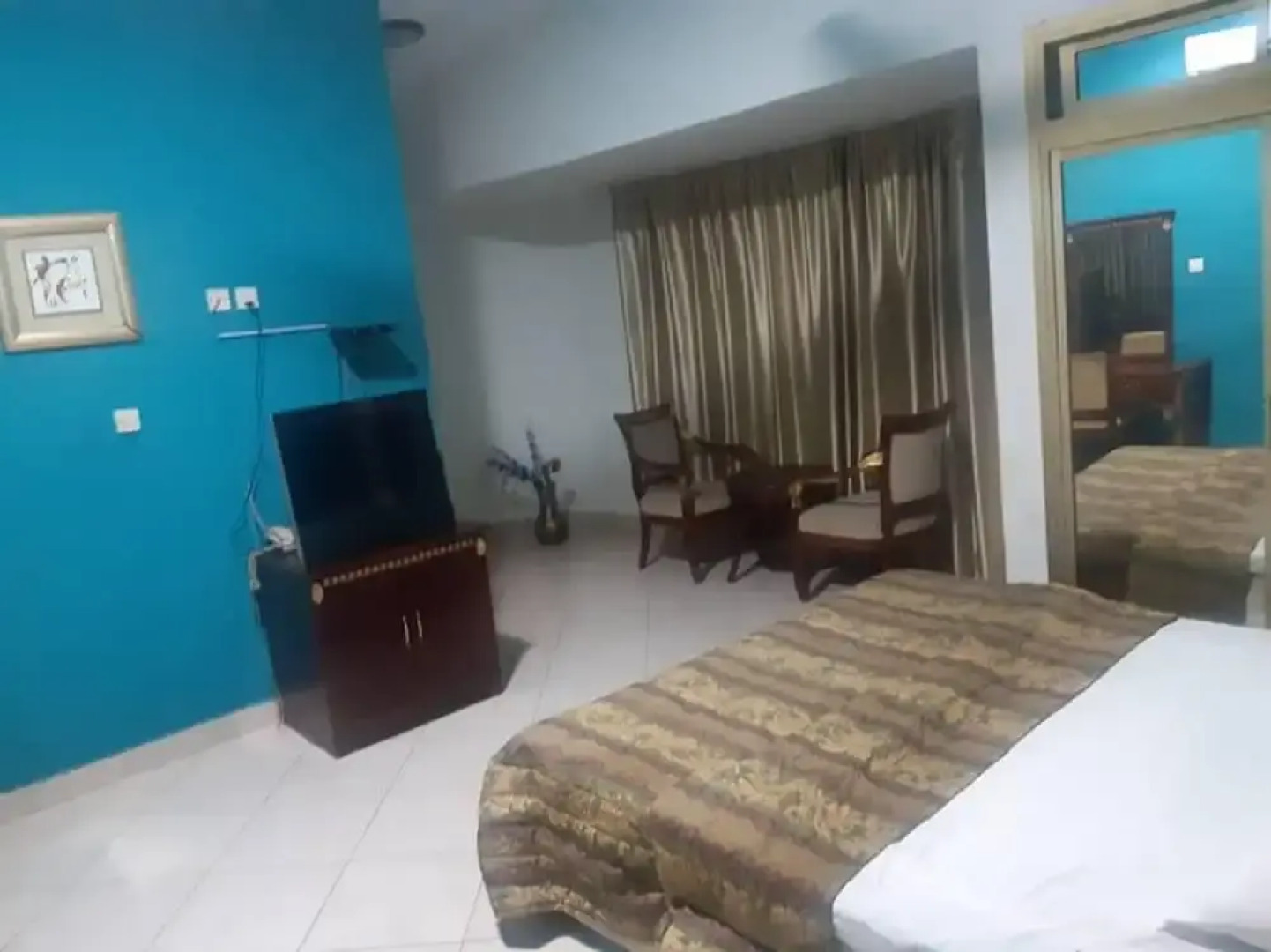 Champion International Hotel