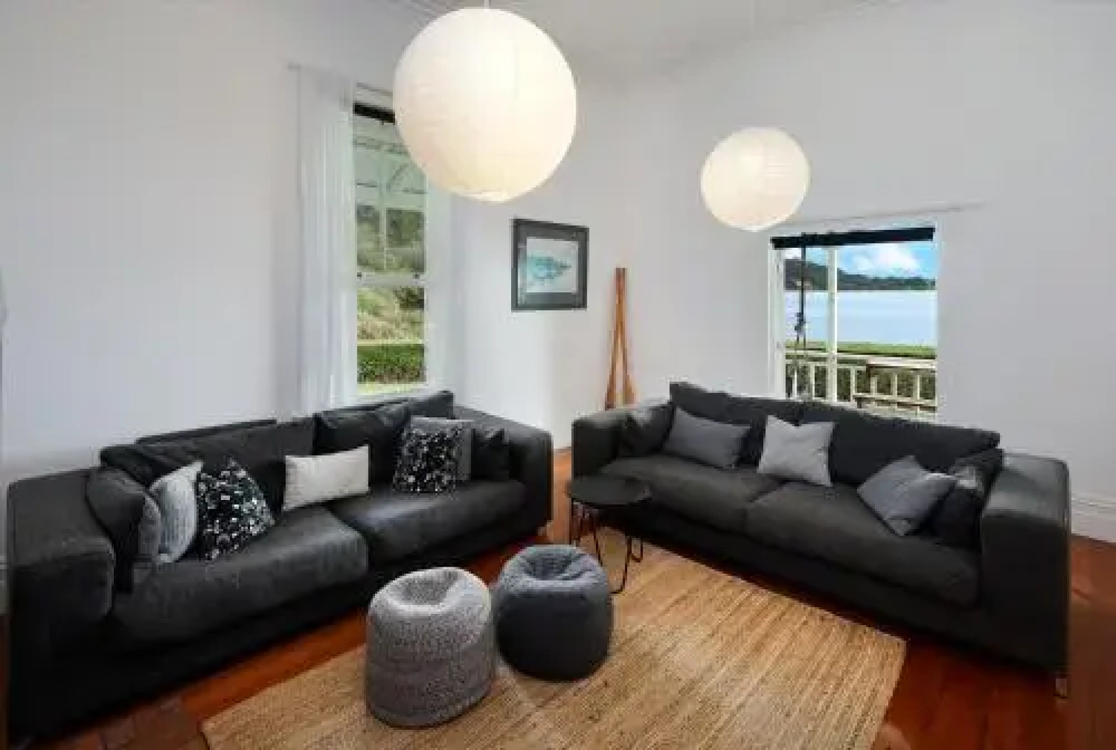 Oakura Bay Villa