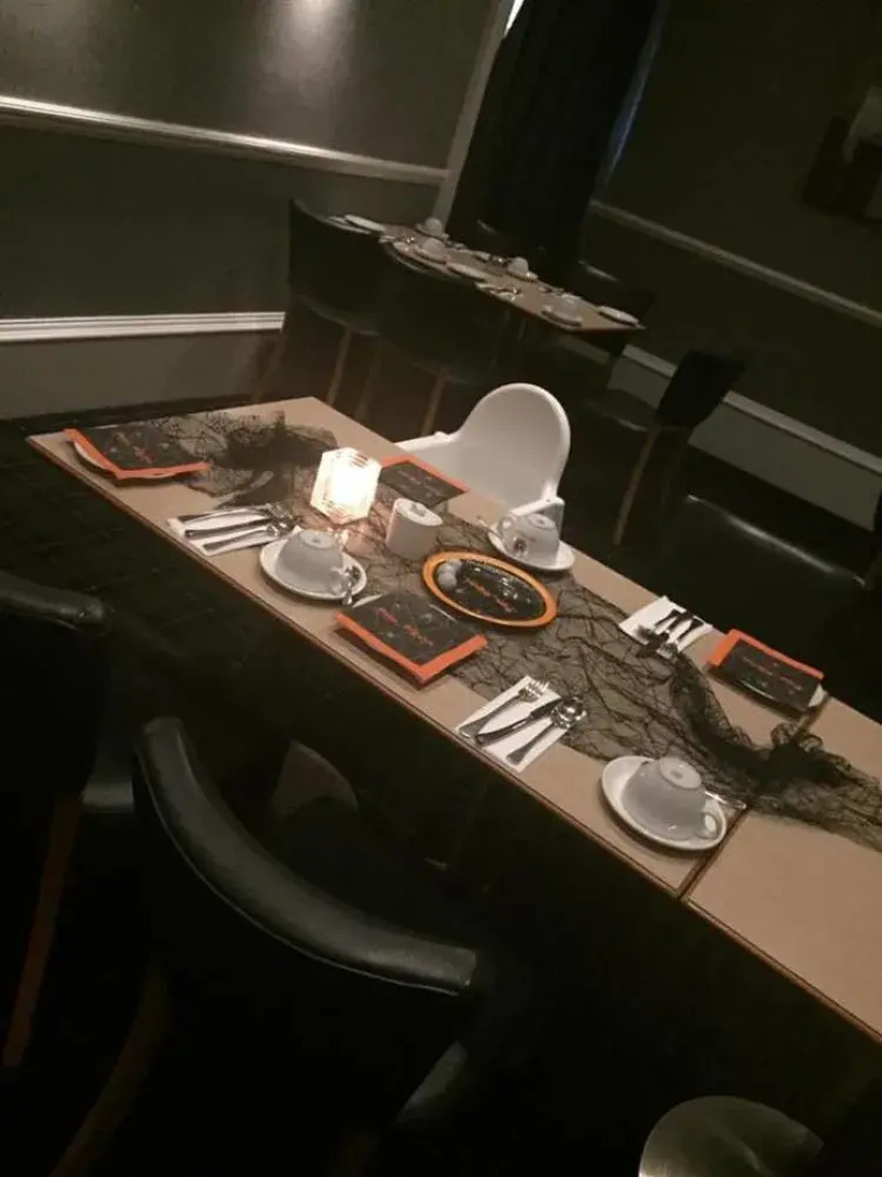 The Redstones Hotel & Restaurant