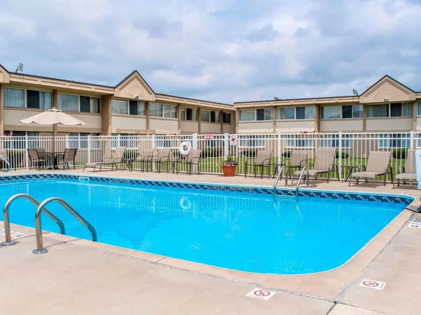 Quality Inn & Suites Vestal Binghamton near University