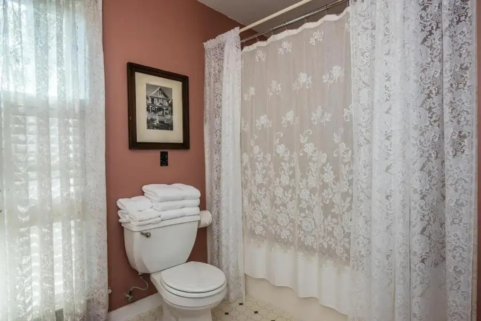 Kaleidoscope Inn & Gardens