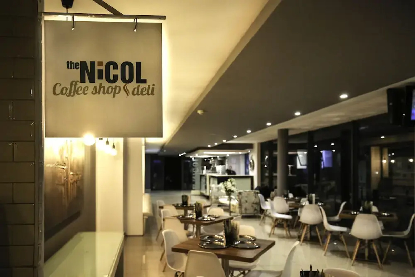 Urban Hip Hotels - The Nicol