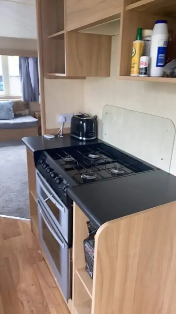 Lovely 3-bed Caravan in Beautiful North Wales