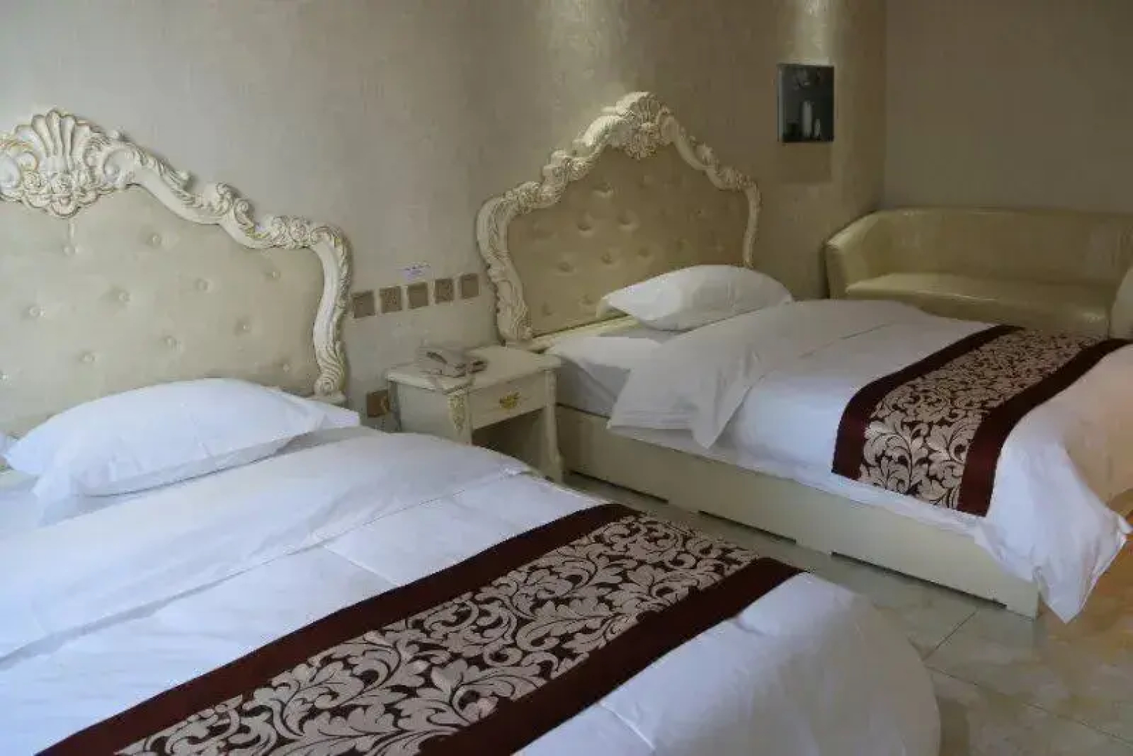 Super 8 Hotel (Tongliao Affiliated Hospital)