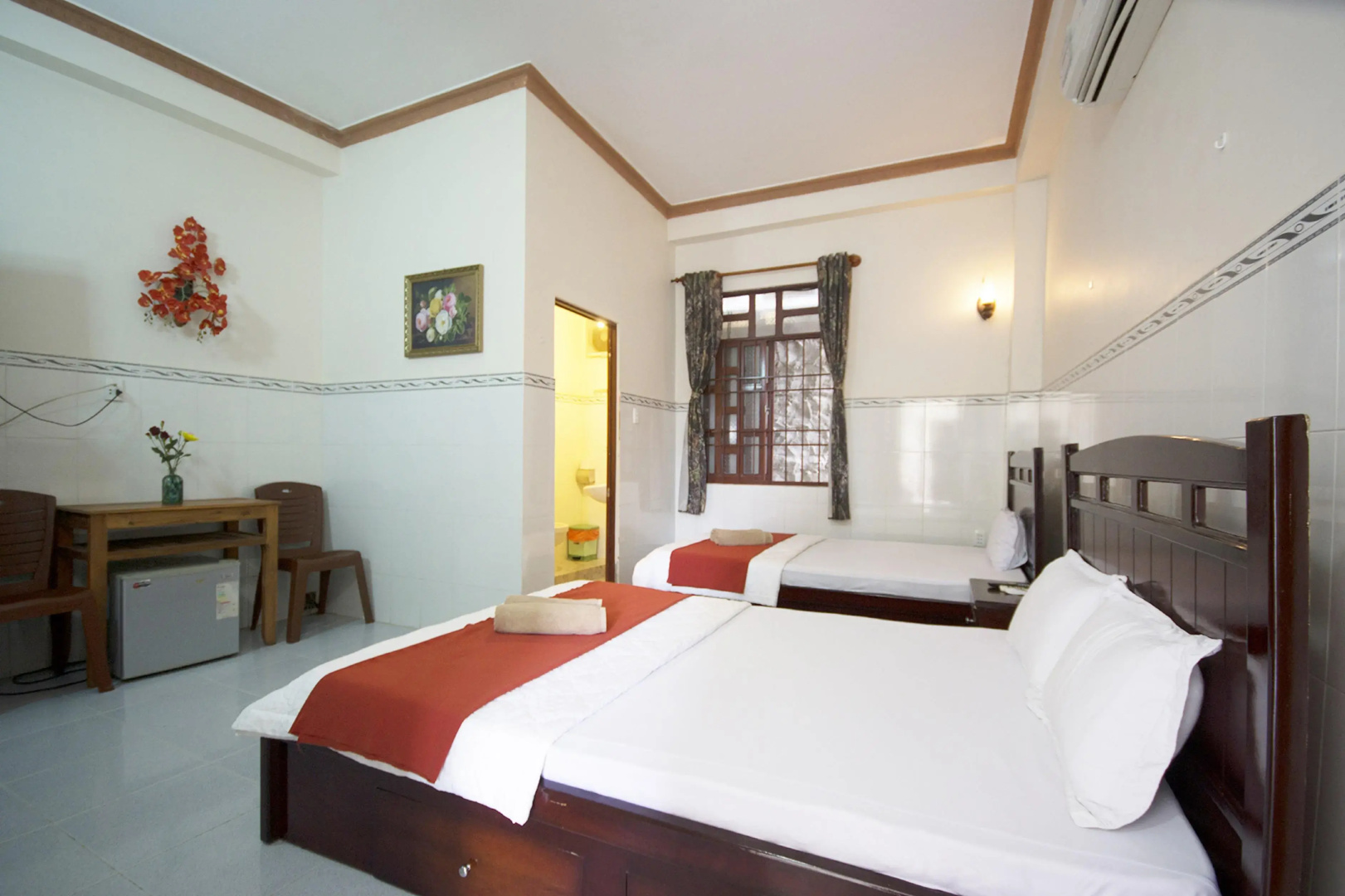 Phu House Hostel