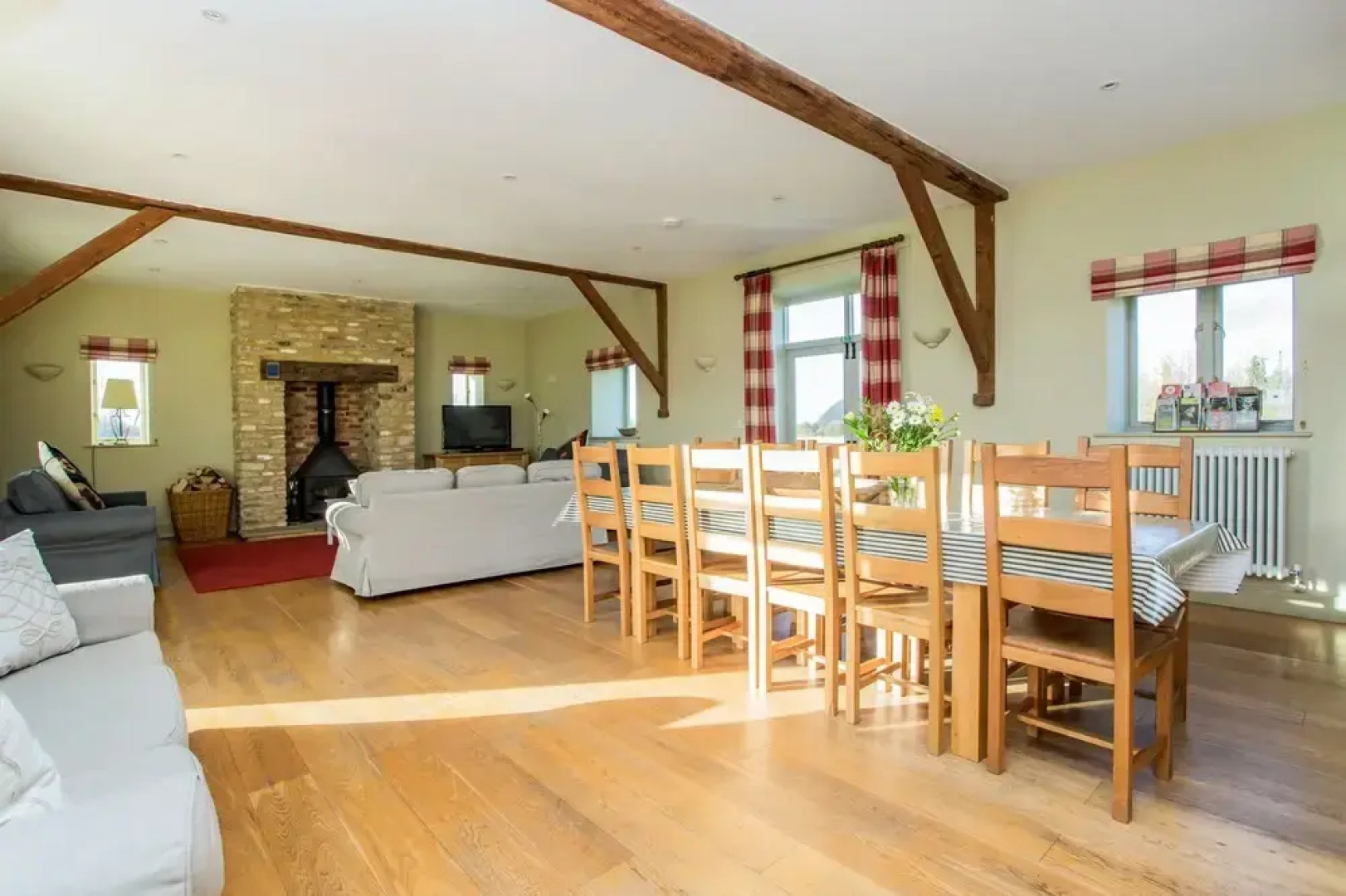 Spacious Open-Plan Home in Oxfordshire