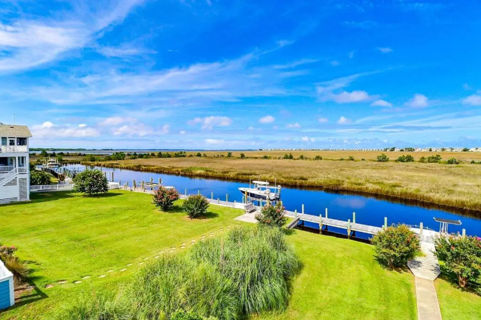 7500 Soundscape Canalfront