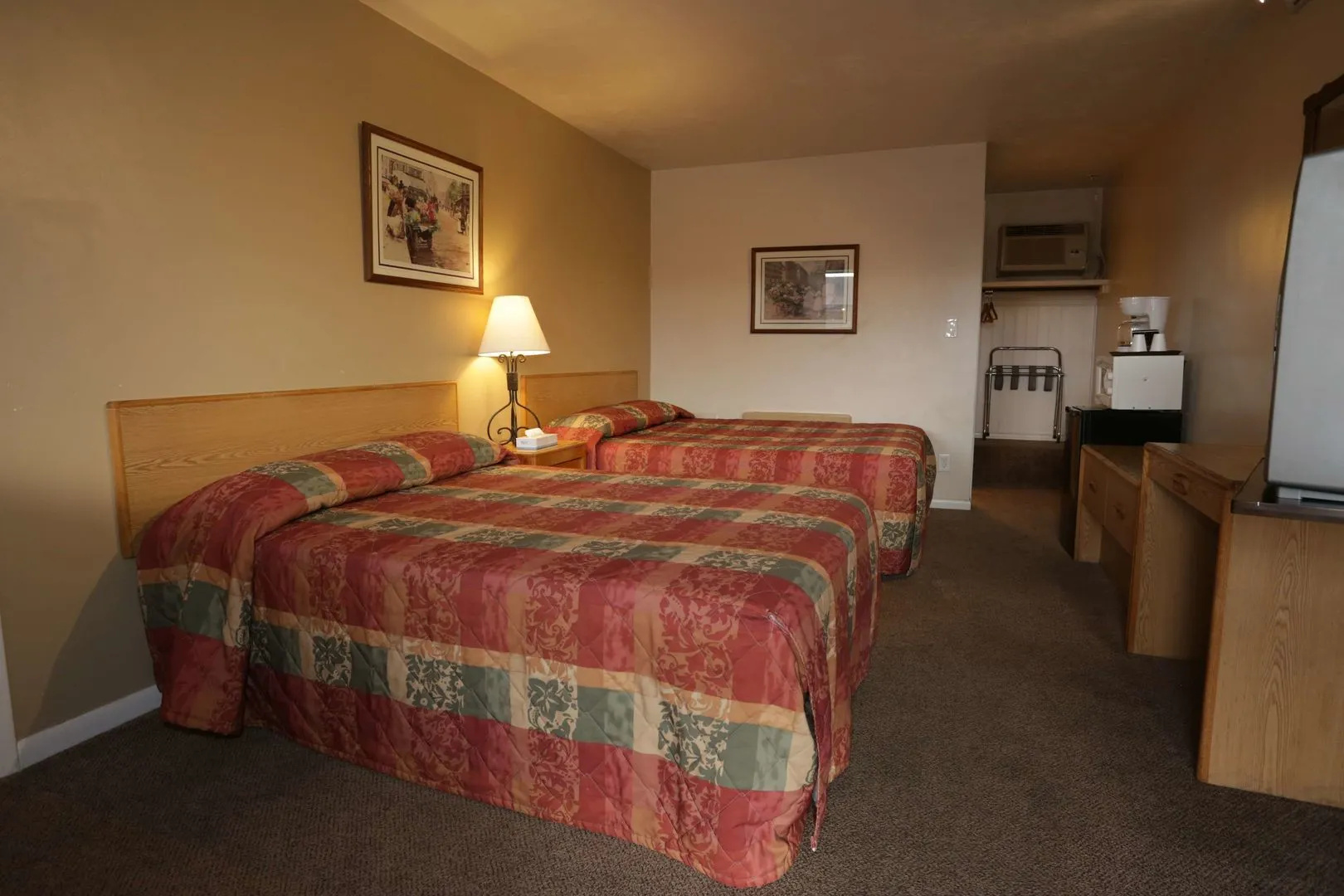 Capri Motel