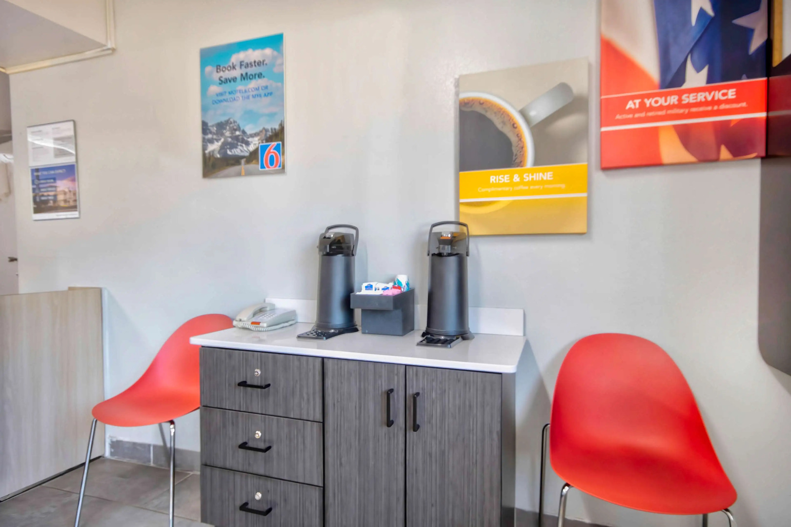 Motel 6 Russellville, AR