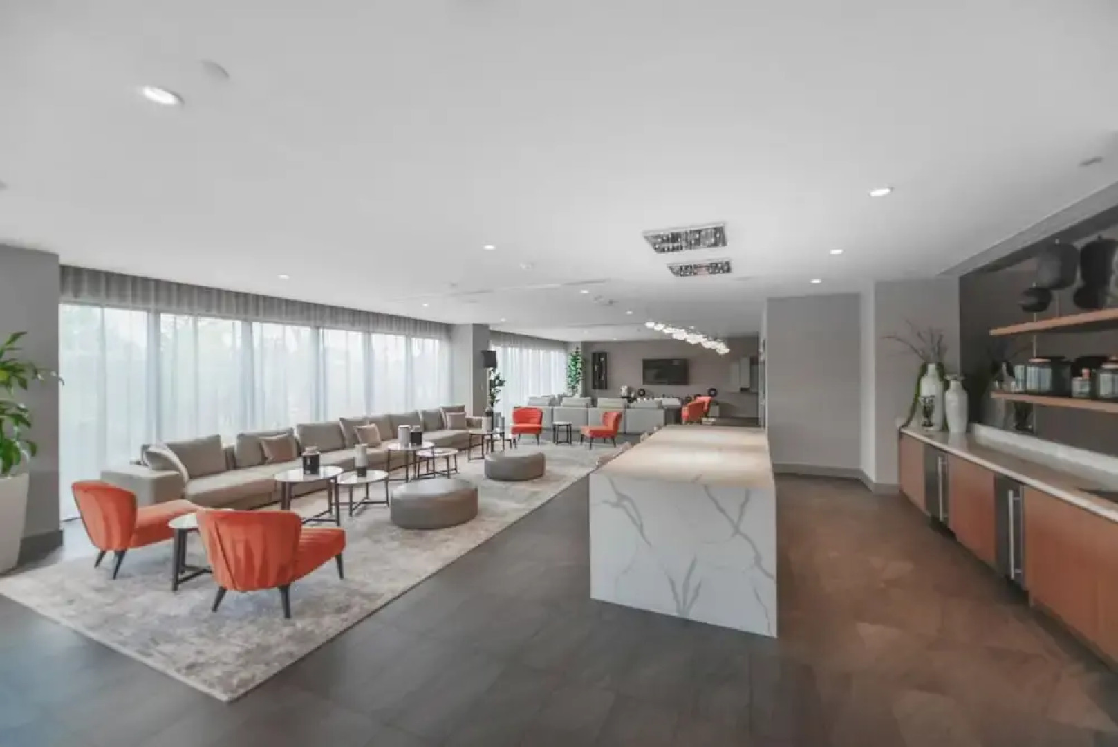 Spacious 2-Bedroom Condo at Doral Park