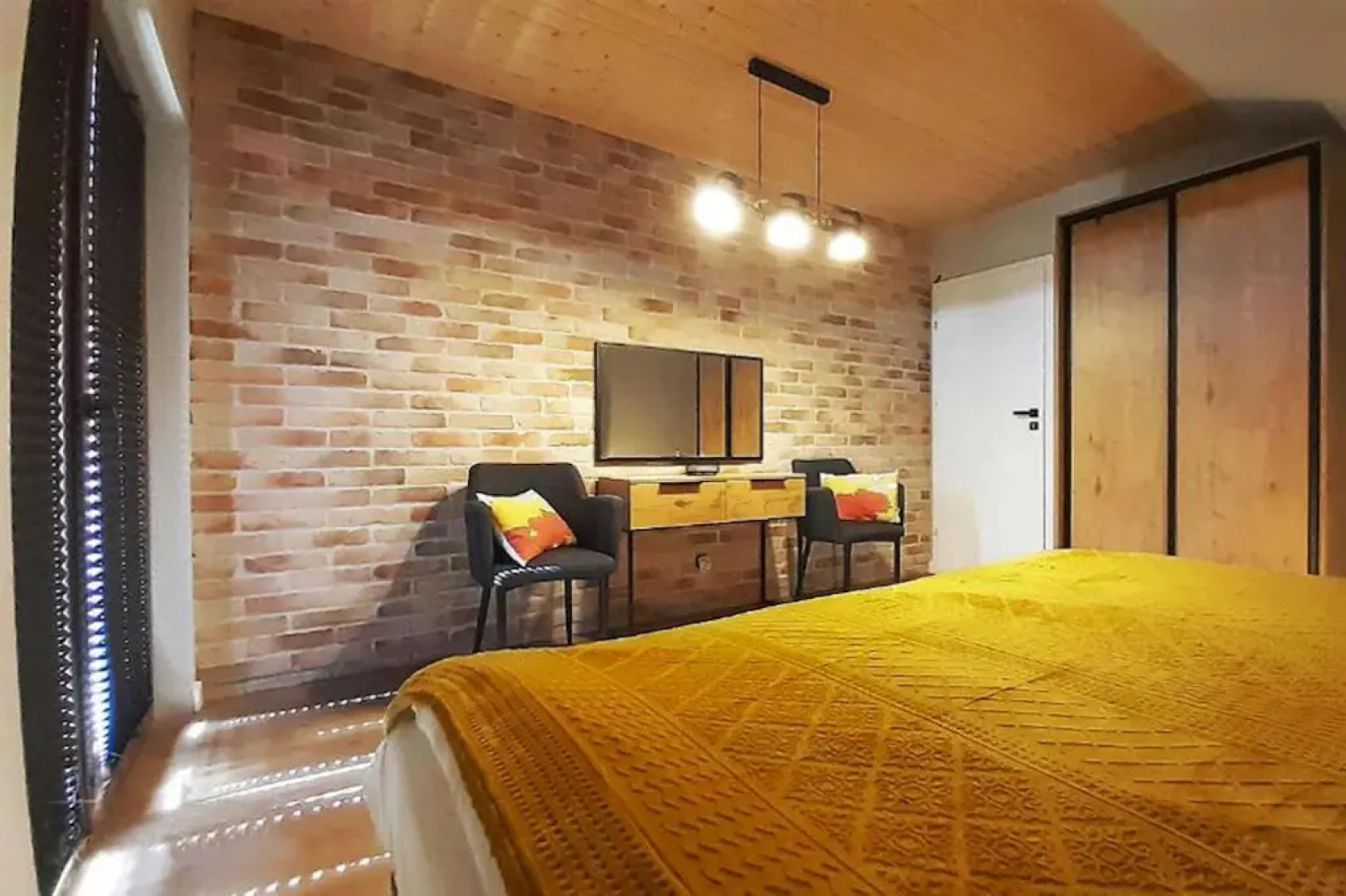 Holiday resort with sauna and jacuzzi, Mielenko