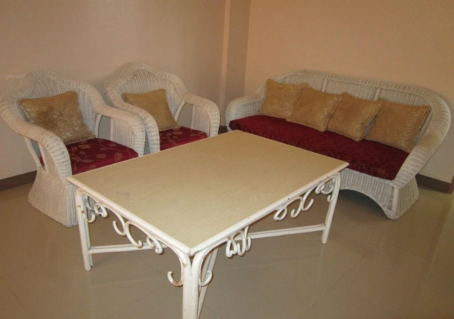 Harbor Lights Hotel and Restaurant