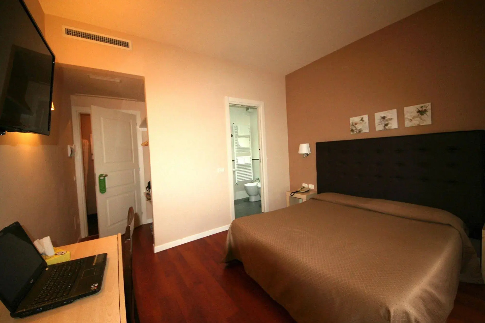 Elle Cavour Guest House