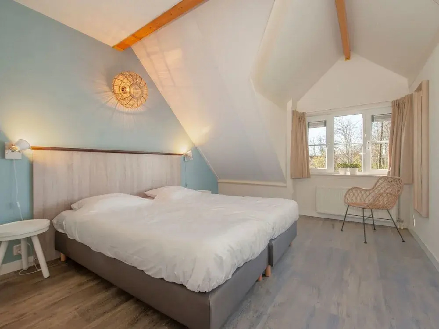 Semi-detached Villa With Microwave Near the Beach