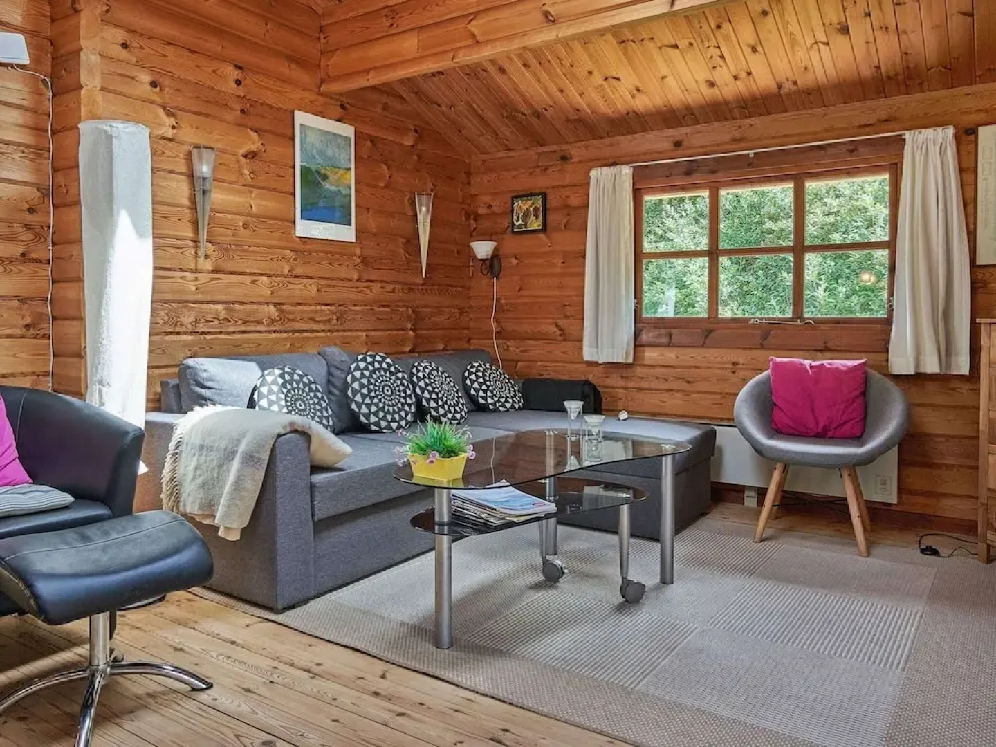 Cozy Coastal Cottage Retreat-by Traum