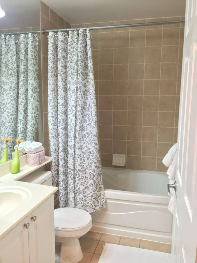 Pelican Suites at North Vancouver