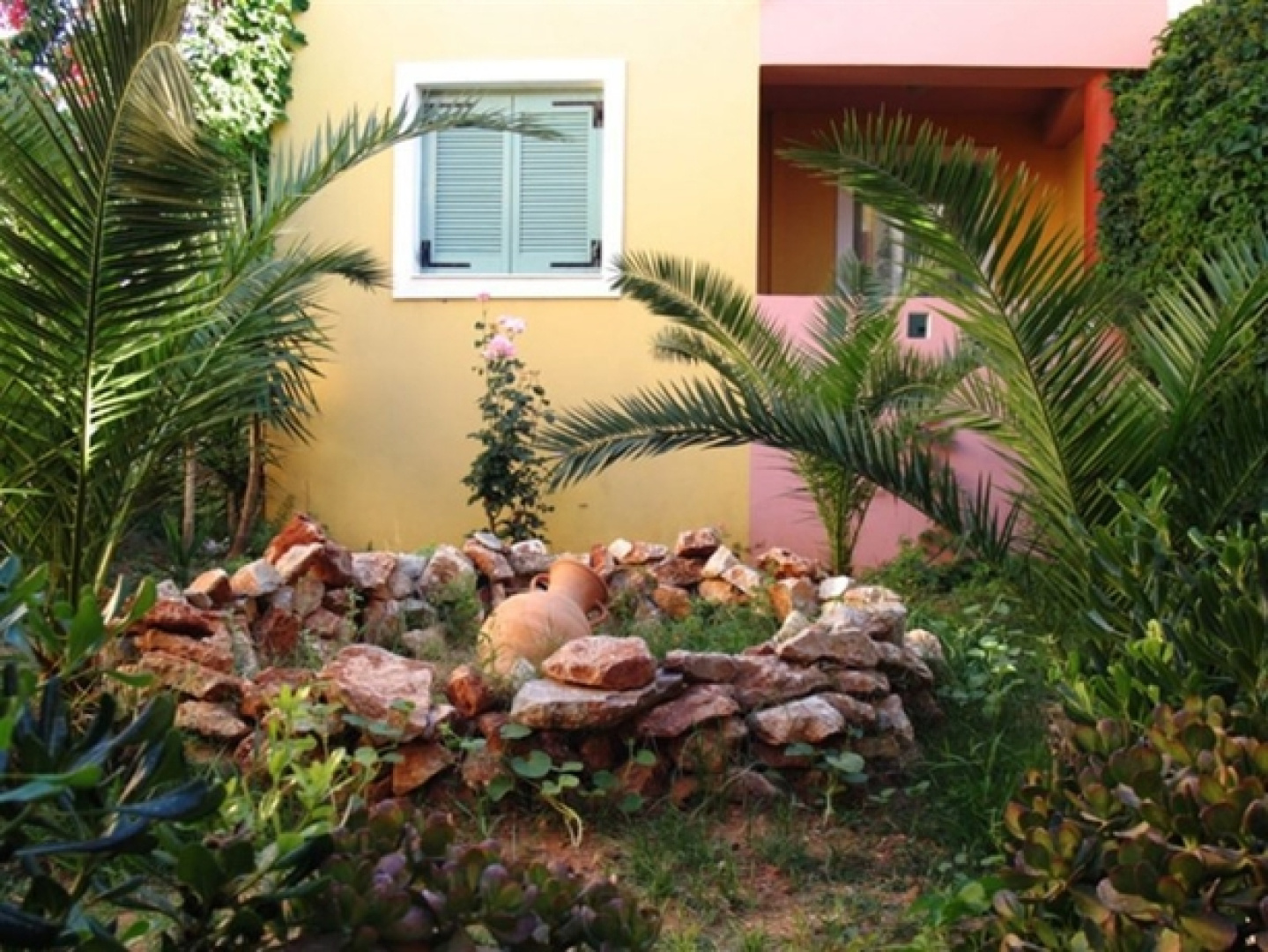 Minos Village