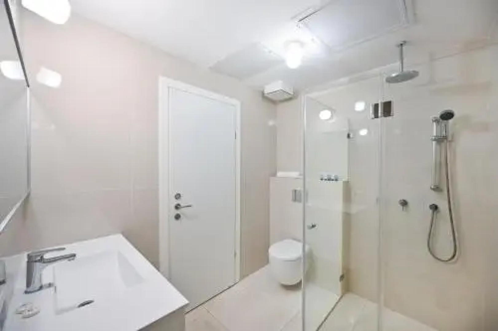 Alenby 29-High-Class Living In City By The Beach