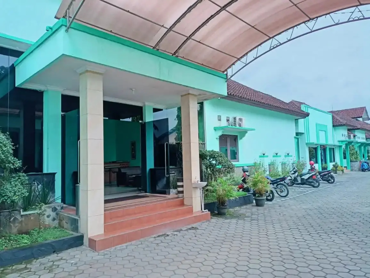 Atrium Resort & Hotel