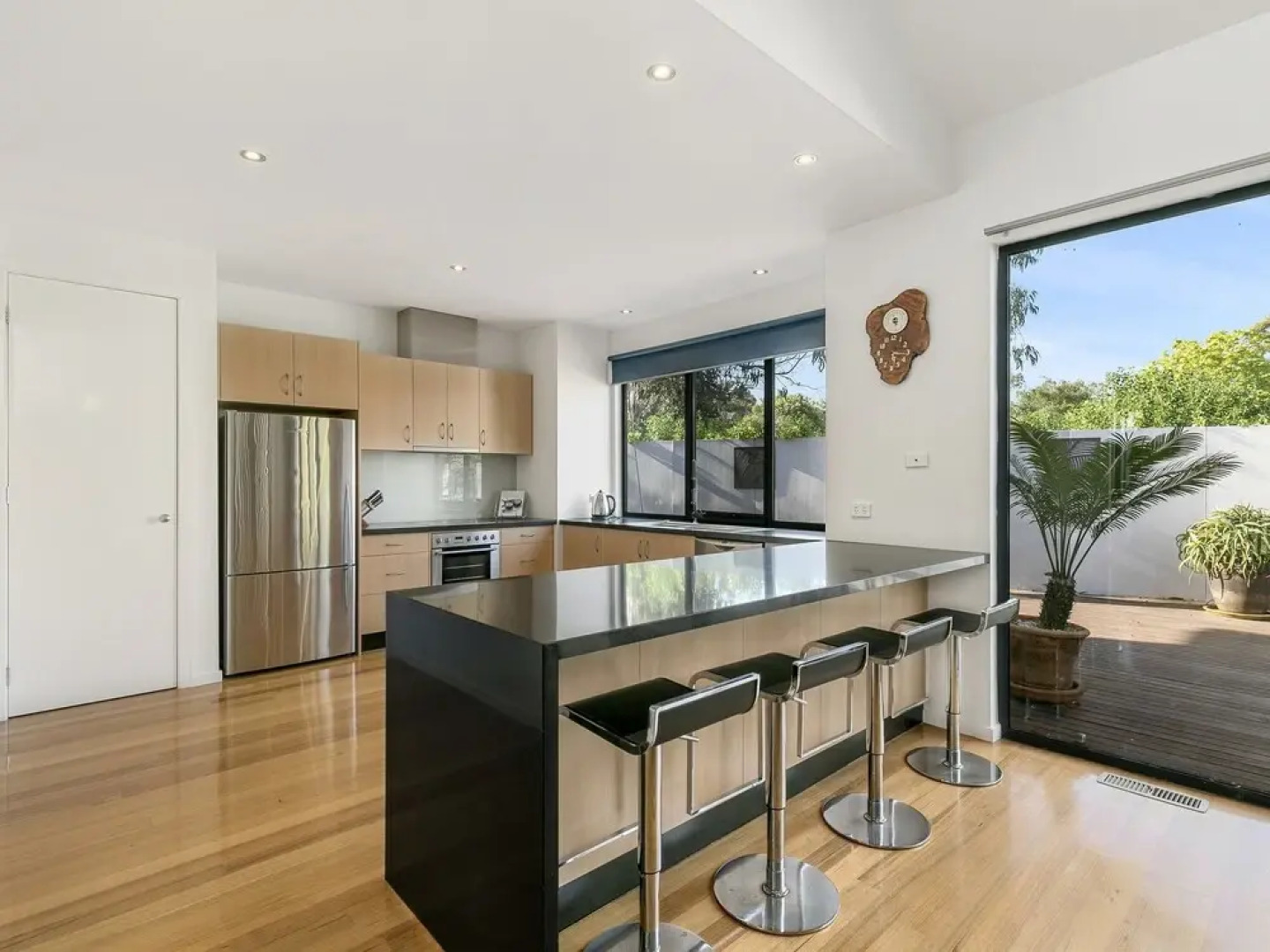 Beachside Luxury - PET Friendly - Surf Side