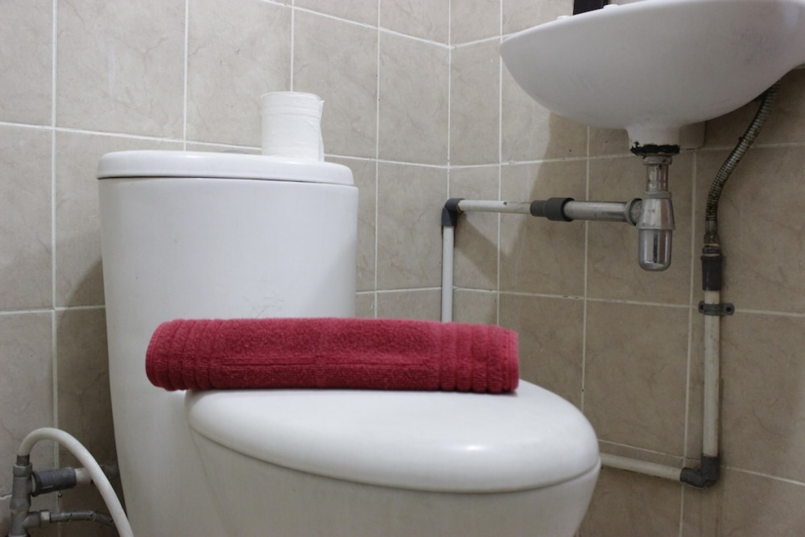 Loft Studio Room at Pinewood Apartment Jatinangor near JATOS