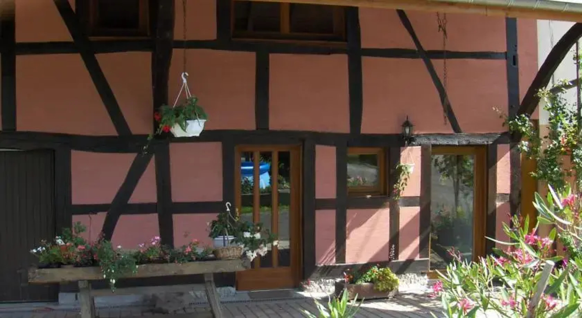 Les Greniers dAutrage