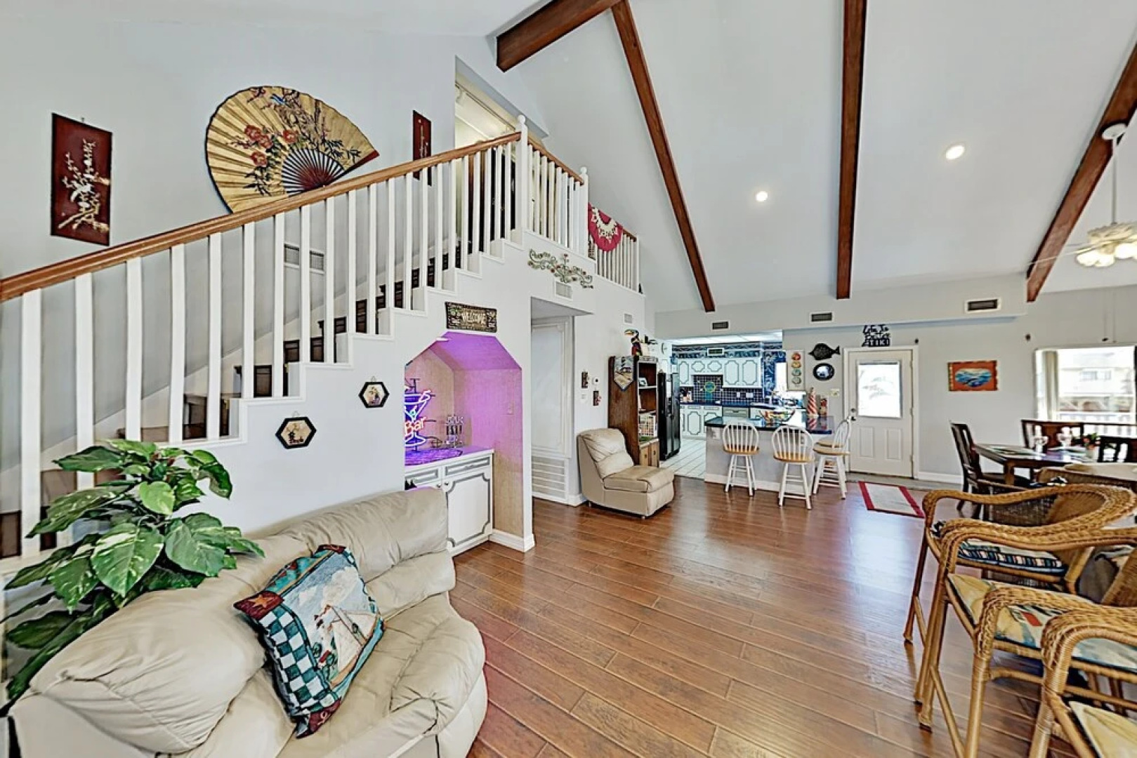 Bayfront Tiki Island W /boat Slip & Deck! 3 Bedroom Home