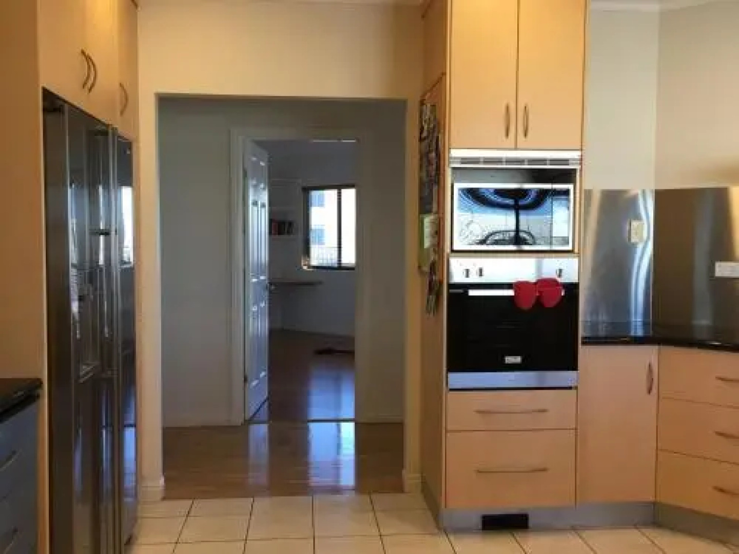 Lighthouse Apartments on The Strand