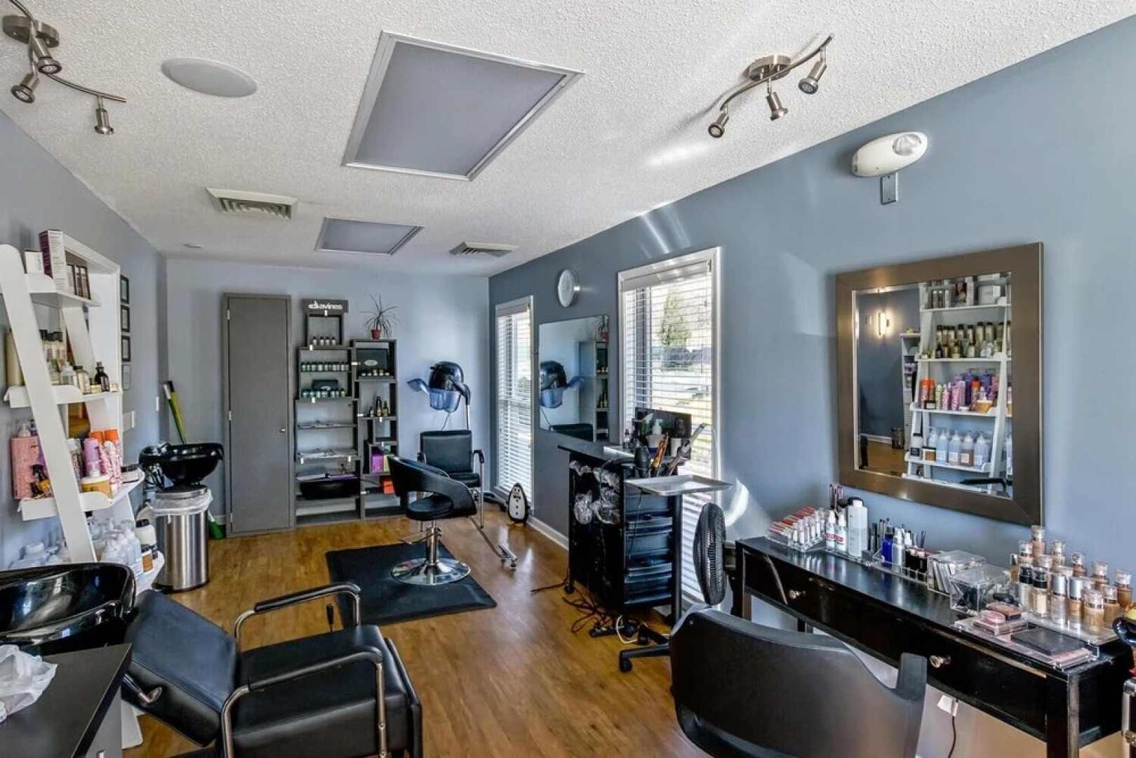 Rumbling Bald Resort Home In Lake Lure - Wifi - Community Beach, Pool, Golf And More 5 Bedroom Home by Sunscape Property Management