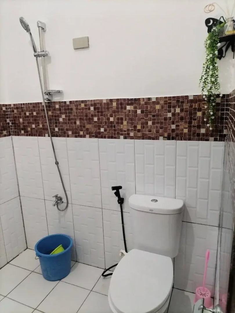 Siquijor Overlooking House 100 Meters Before Cambugahay Falls