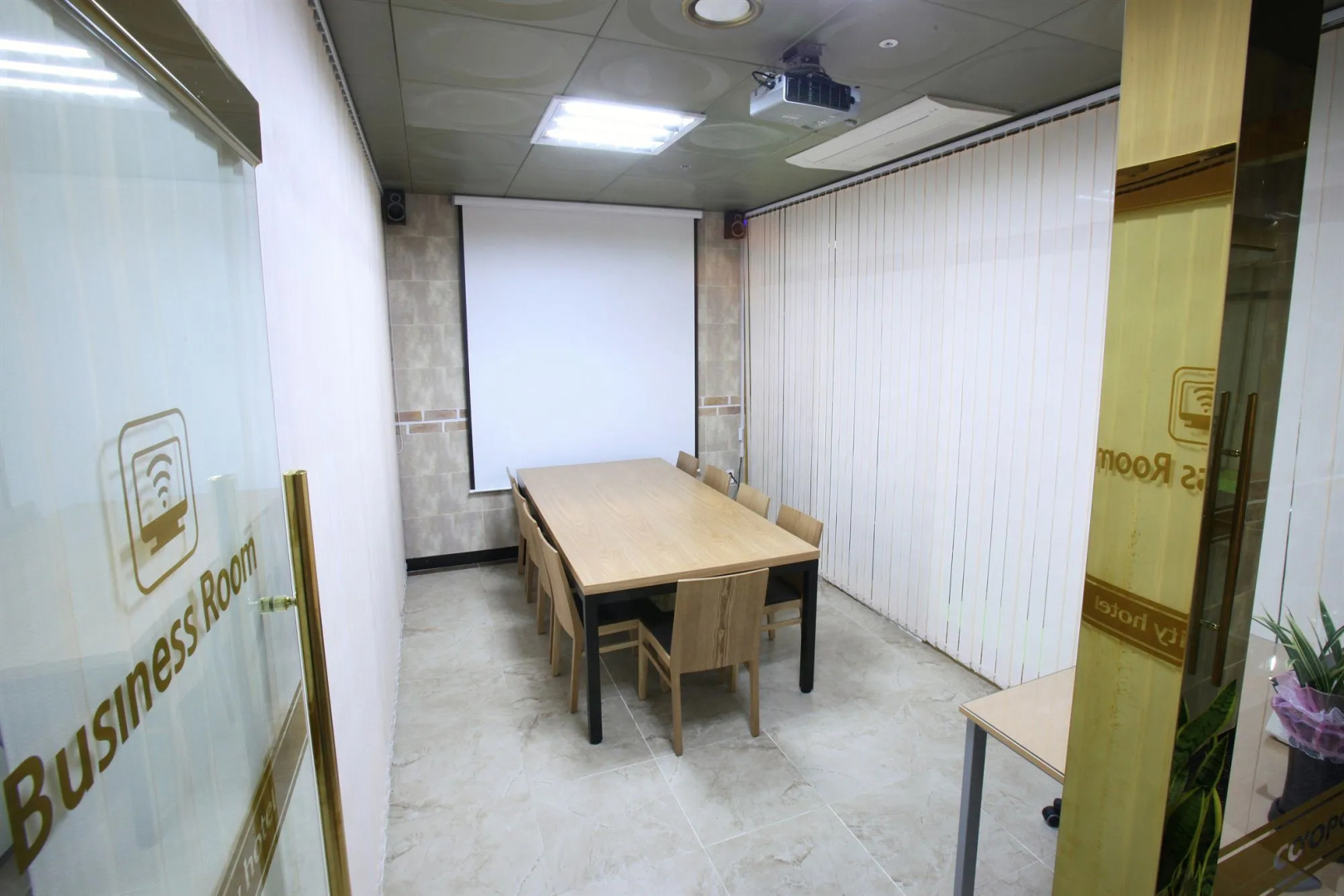 Coop City Hotel Stayco